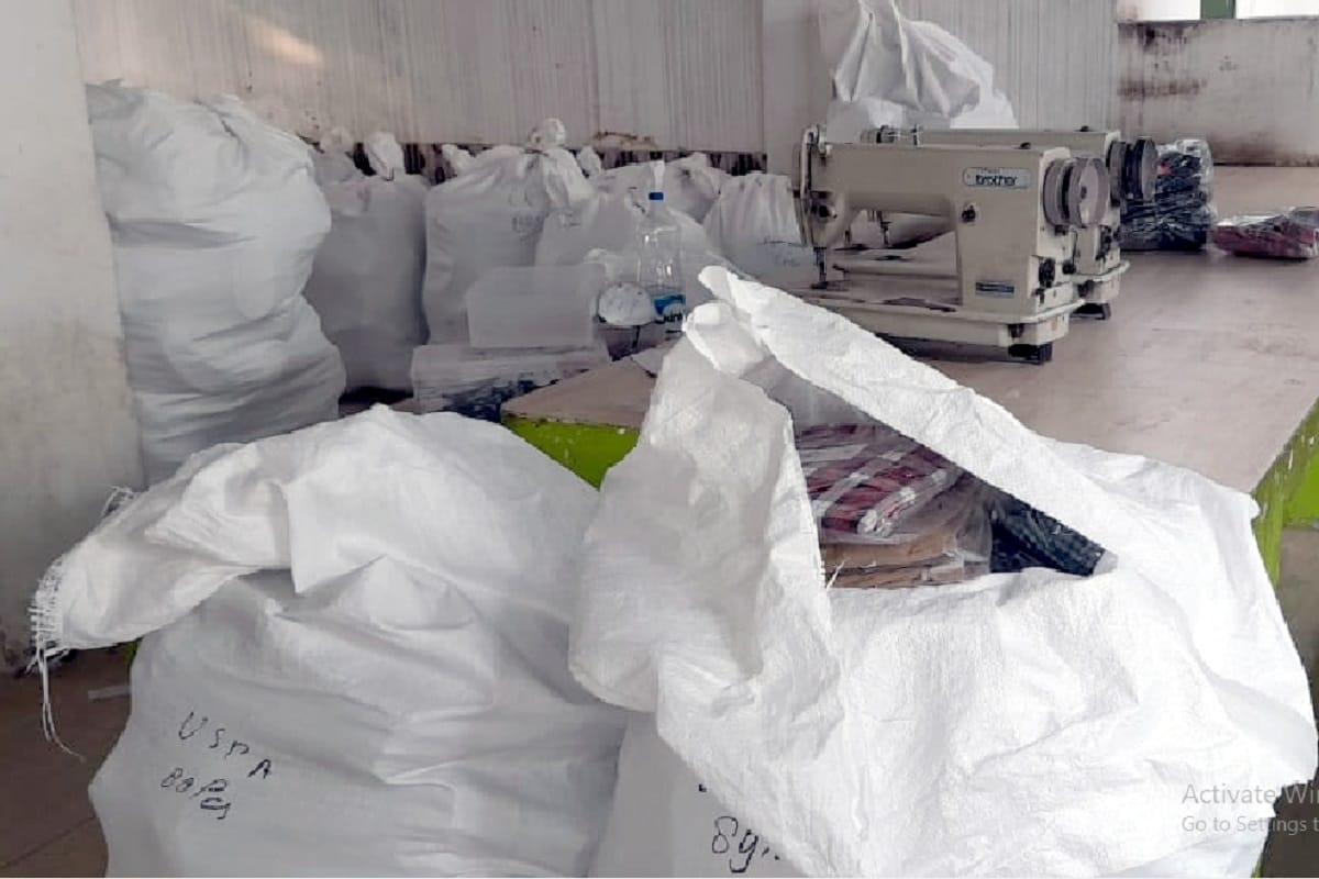 UP News: fake shirt of 25 lakh has been caught in Bijnor district of Uttar Pradesh