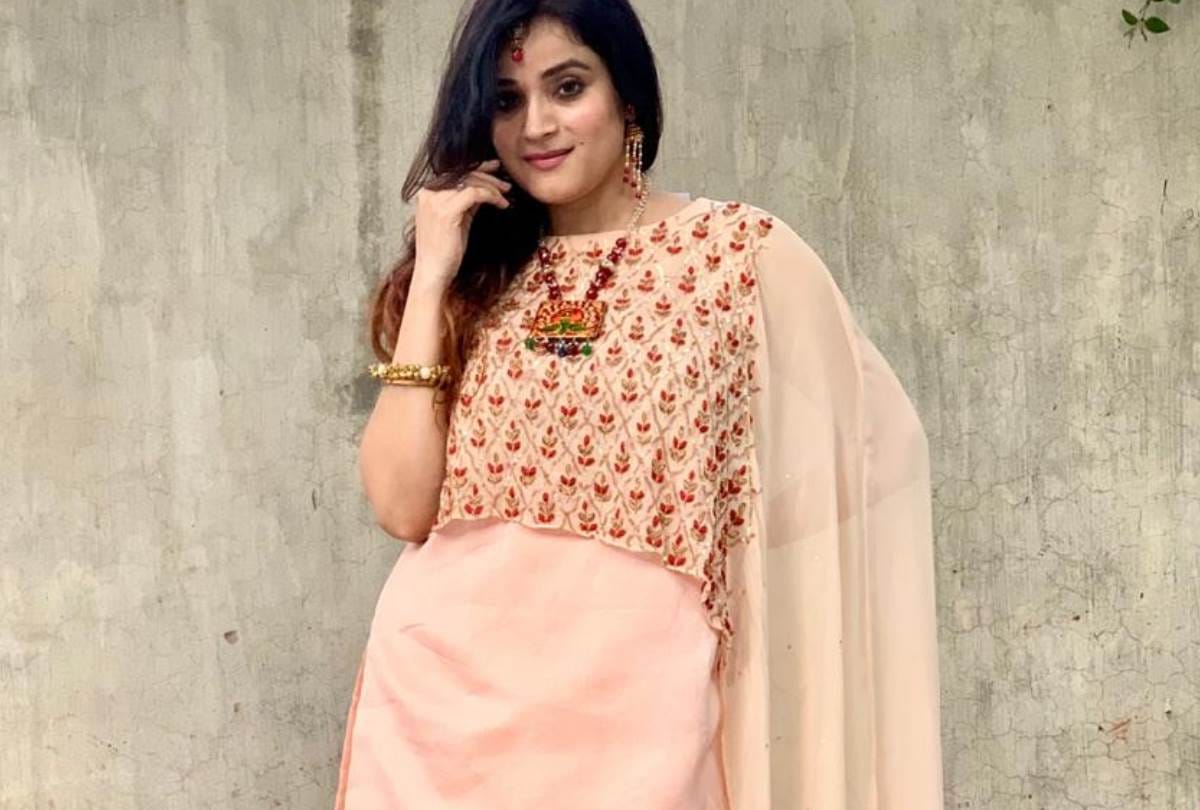 suggestions of fashion designers for dresses