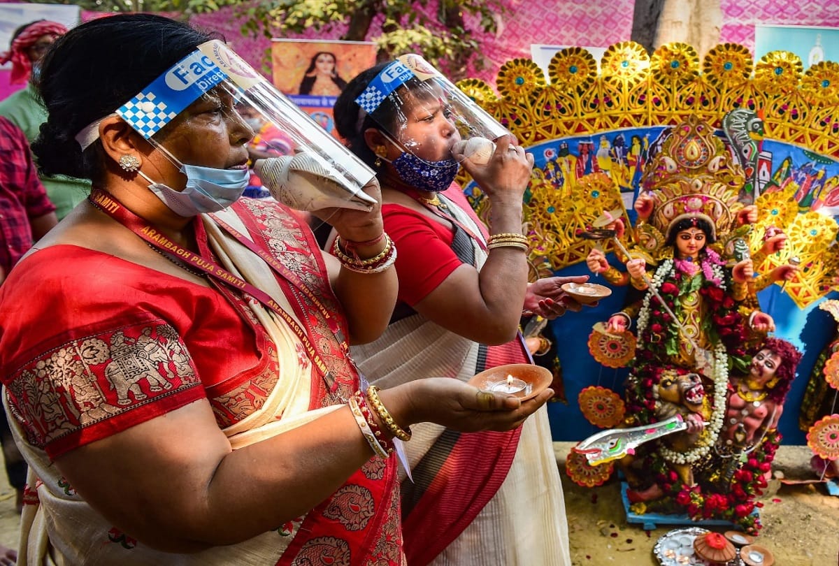 Durga puja 2020 Farewell to mother Durga after the ceremony of Sindoor Khela
