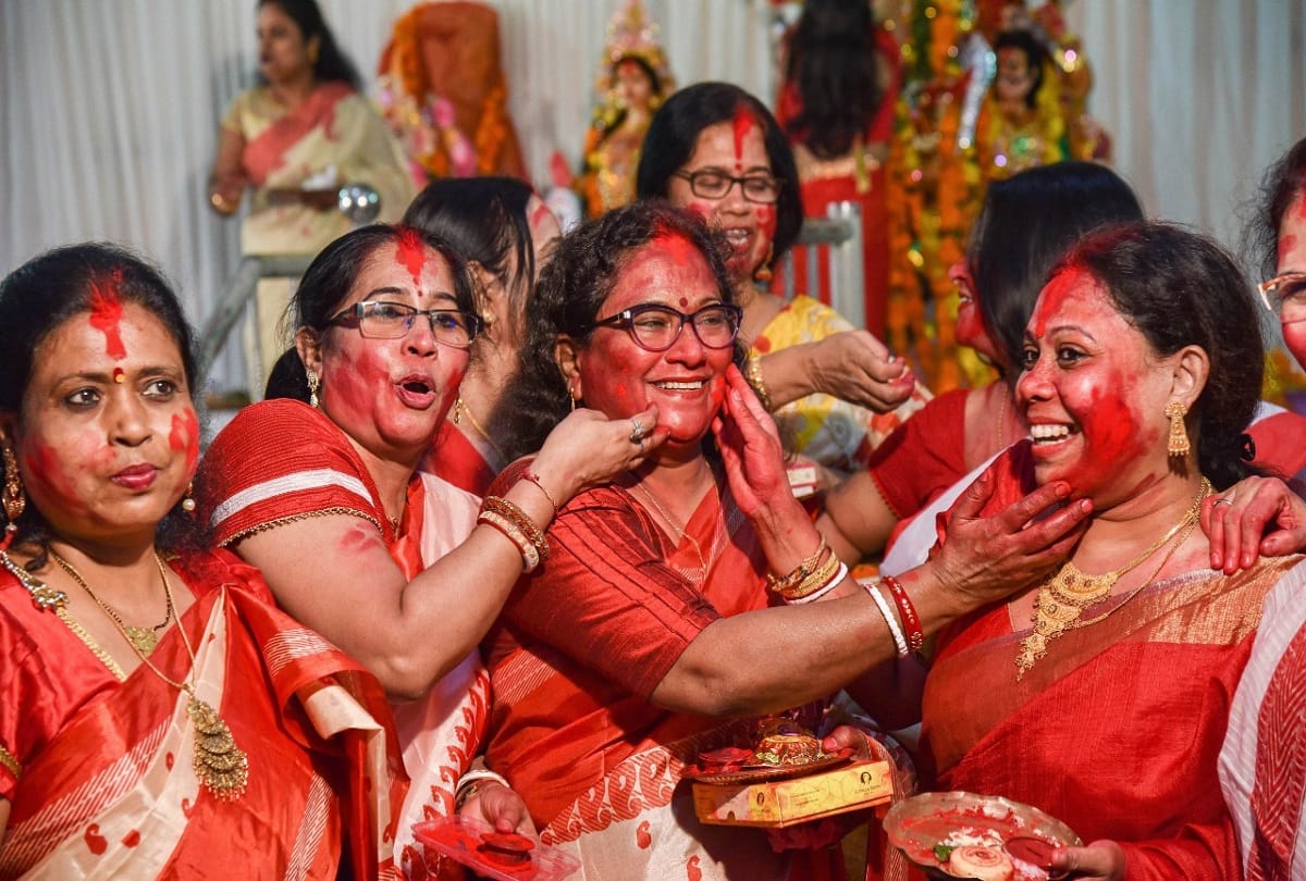 Durga puja 2020 Farewell to mother Durga after the ceremony of Sindoor Khela