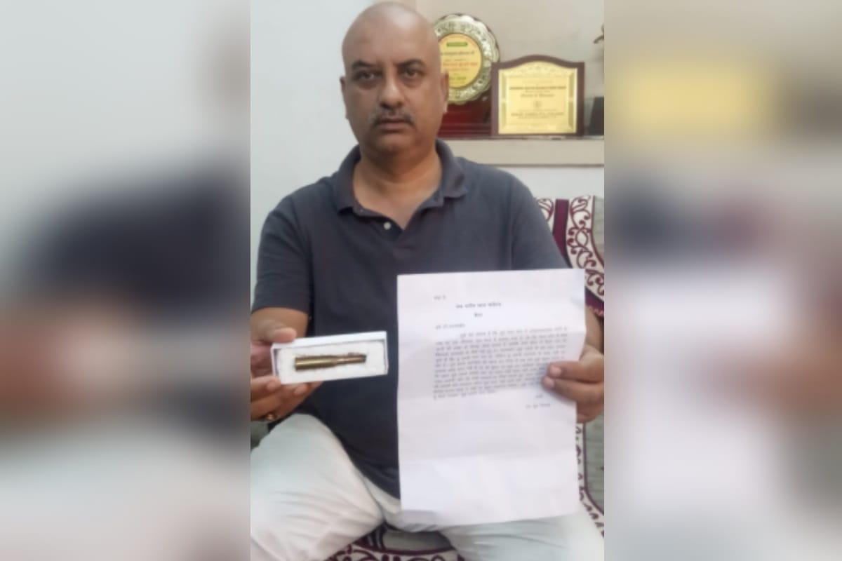 The miscreants have sent a letter of threat to the lawyer in Meerut