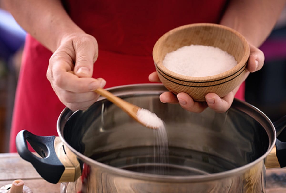 Health tips in hindi Salt water benefits and side effects