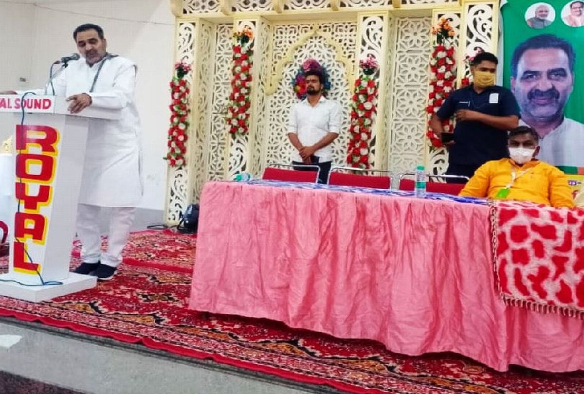 Controversy: Video of Union Minister Sanjeev Balyan going viral, raising anti-Brahmin slogans gave clarification