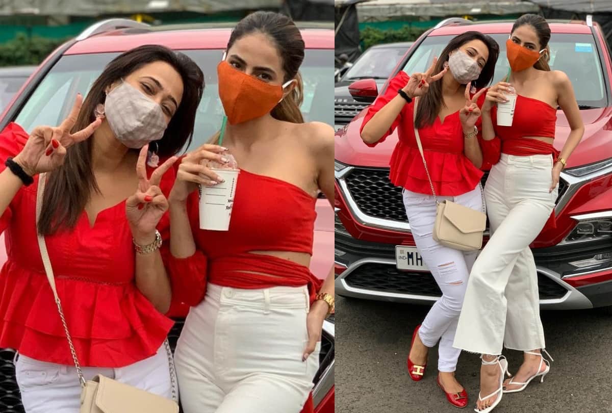 shweta tiwari in blue halter neck dress with cute smile caption bas yun hi