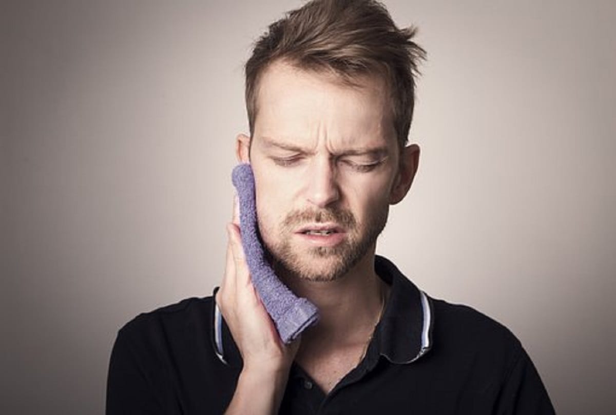 benefits of clove and sesame oil in hindi