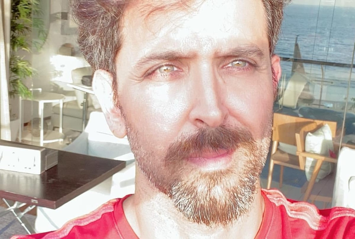 Hrithik Roshan lavish sea facing apartment Inside photos