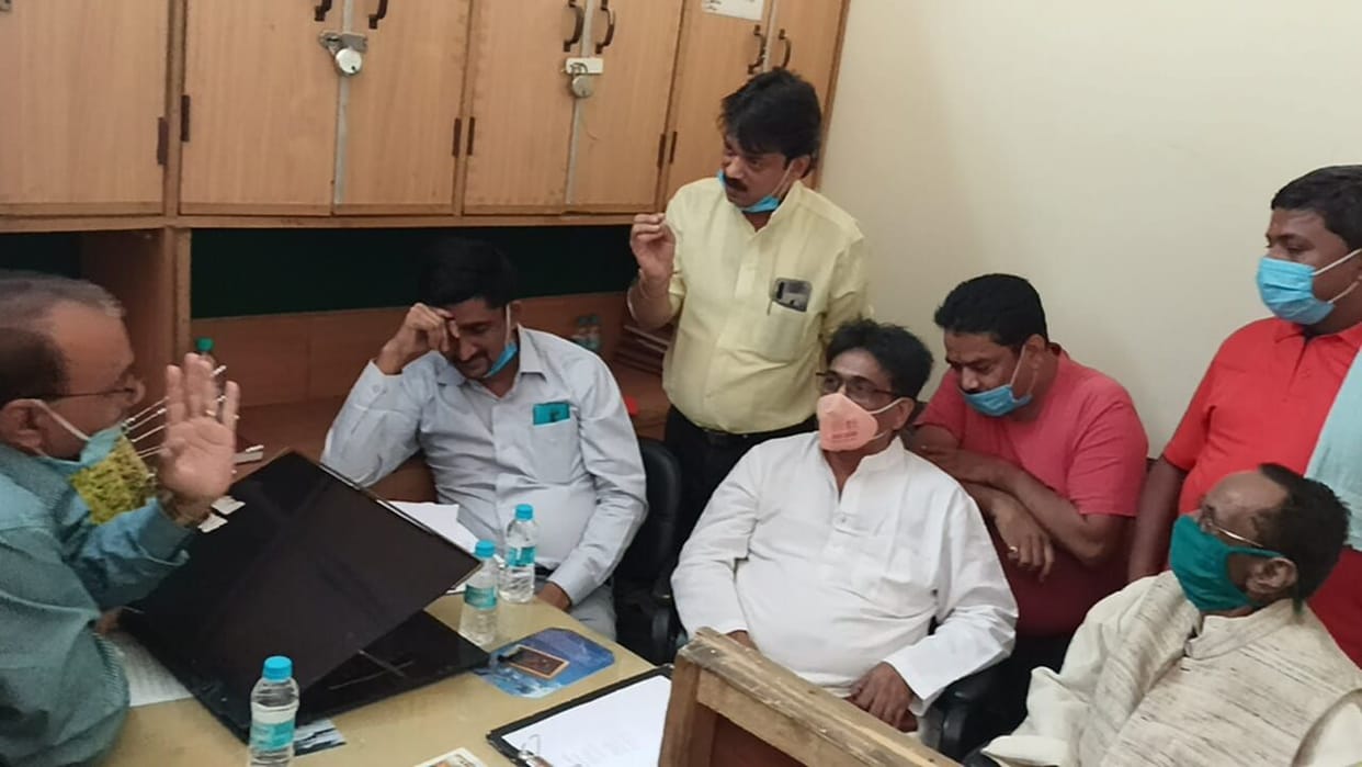 Hathras: Complainants filed statements before Assistant Commissioner Food