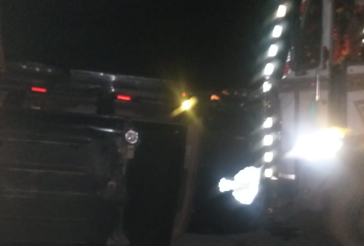three died in accident on yamuna expressway in mathura