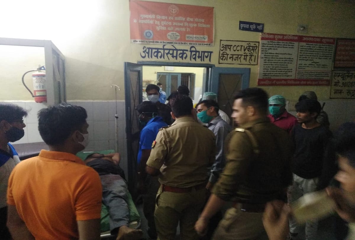 Two groups clashed in satta dispute in Aligarh youth killed