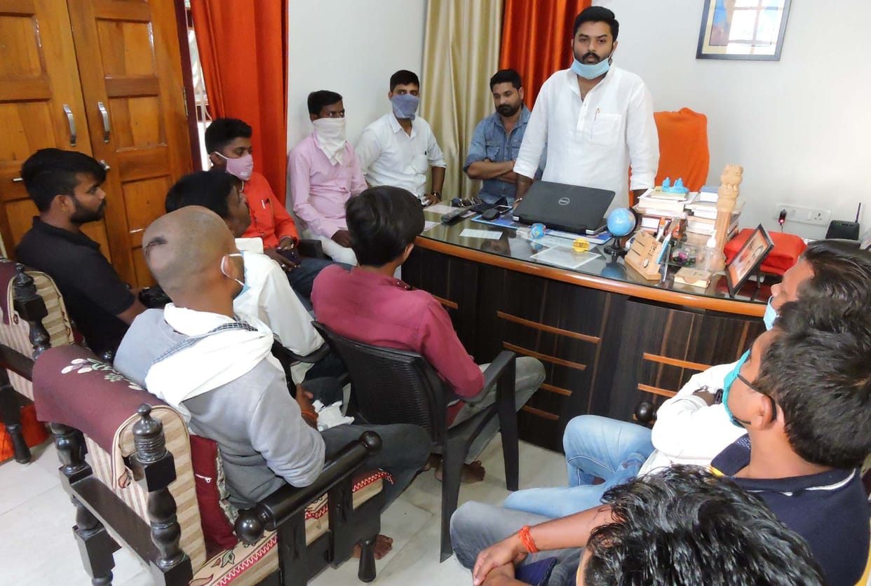 Workers warn of siege of police stations in case of indecency with BJYM District President