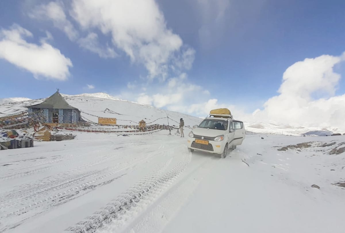 weather today: first fresh snowfall of the season in Himachal, see spectacular views of lahul spiti in pictures