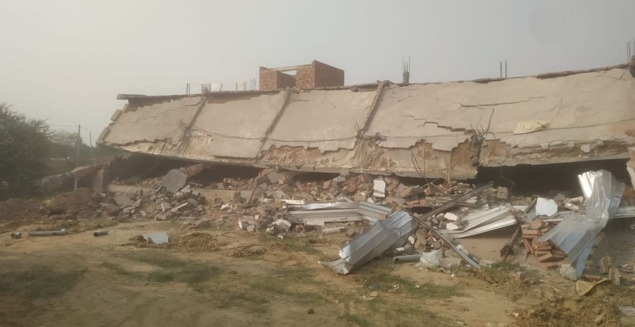 Illegal PVC Market in Chhoturam Nagar smashed more than 100 shops