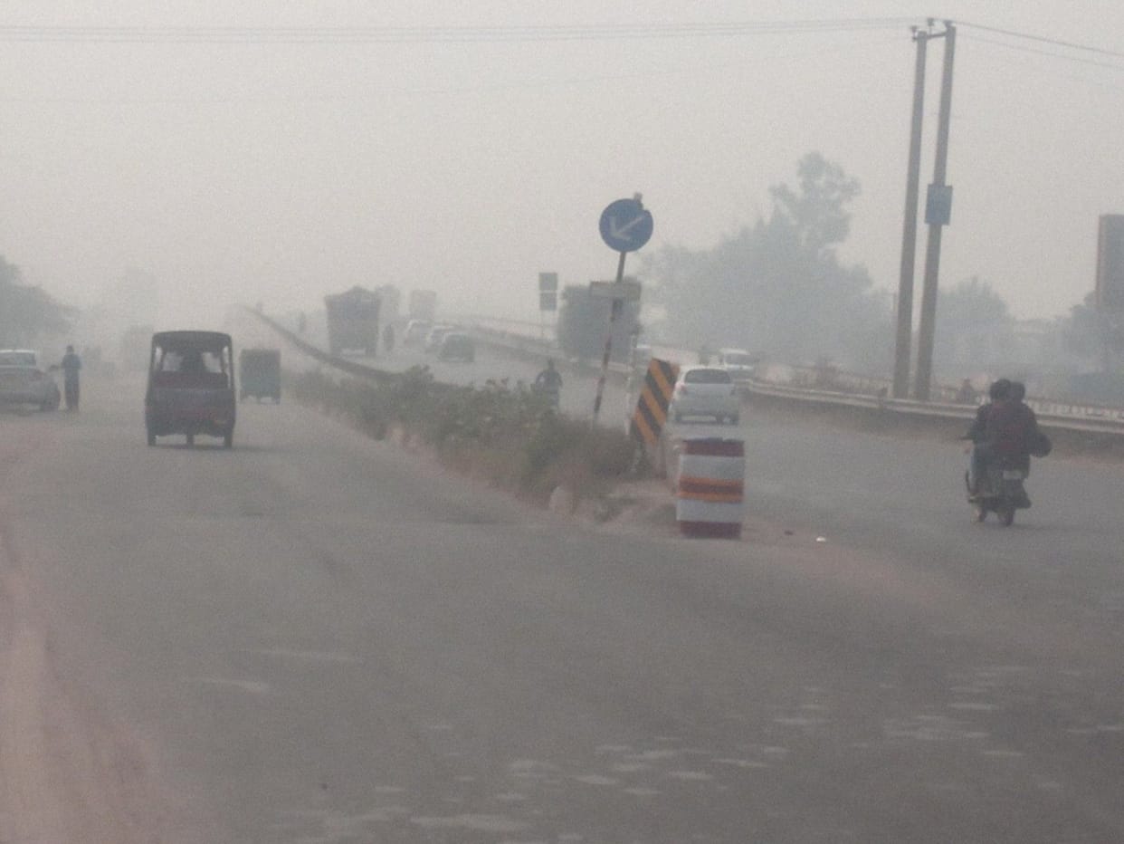 air pollition, smog, gt road