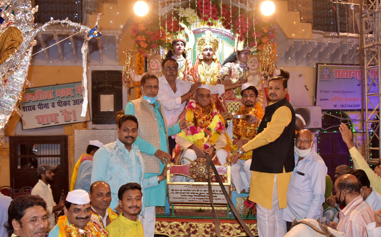 Ramraj sat Triloka, all the souls were harried