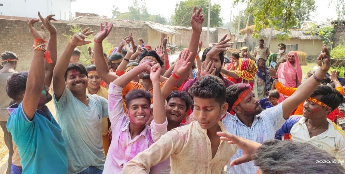 murti visharjan in kaushambi after end of shardiya navratra