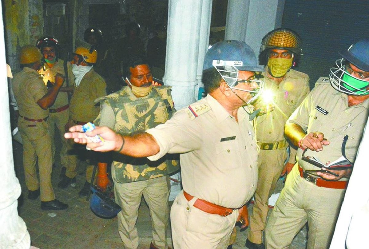 Firozabad Clash Full Story Firing And Murder People In Panic