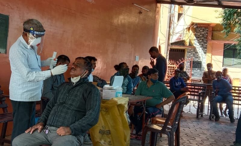 Corona samples of 100 people in Garjia temple