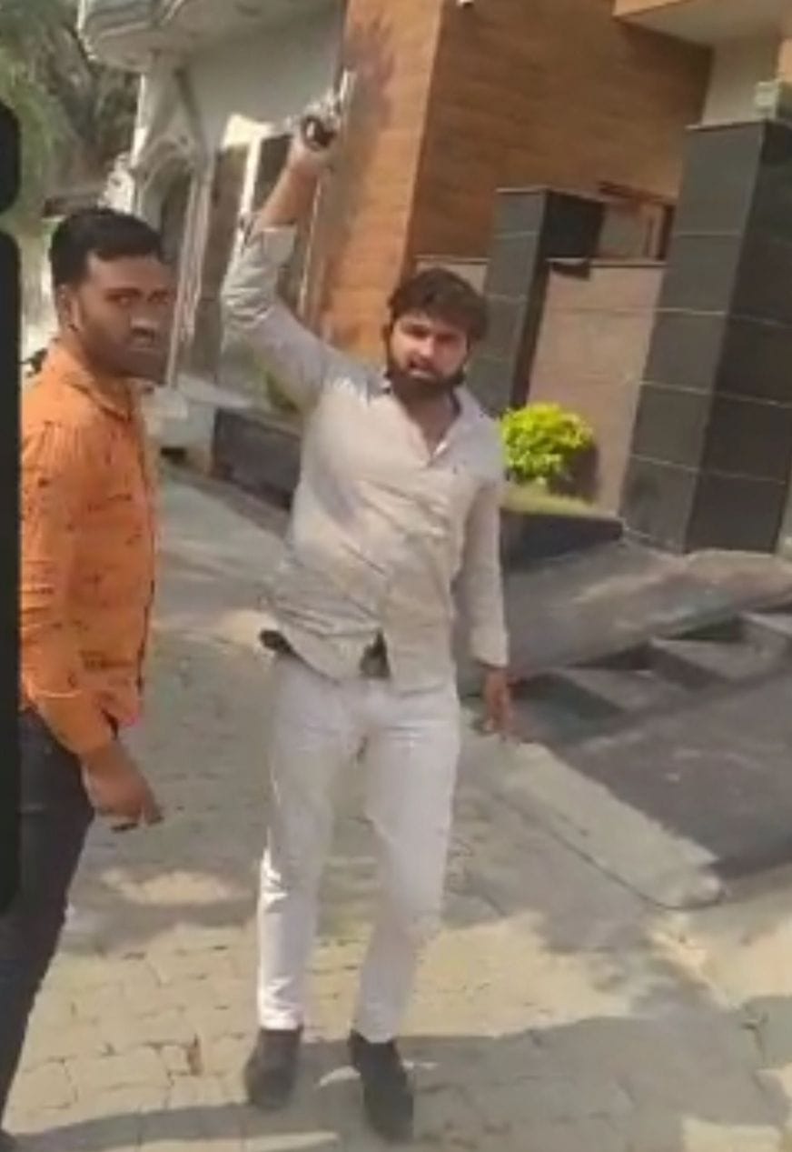Aerial firing outside the residence of Haryanvi singer Sumit Goswami, video viral