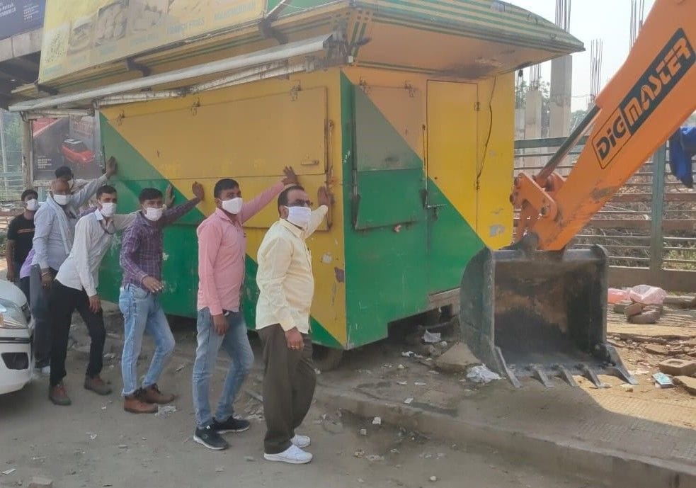 Shops' goods seized from Gohana Adda and Pratap Chowk