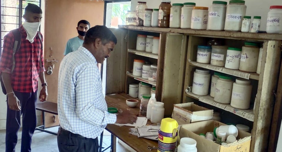 Seven dispensaries depend on four doctors in shamli district