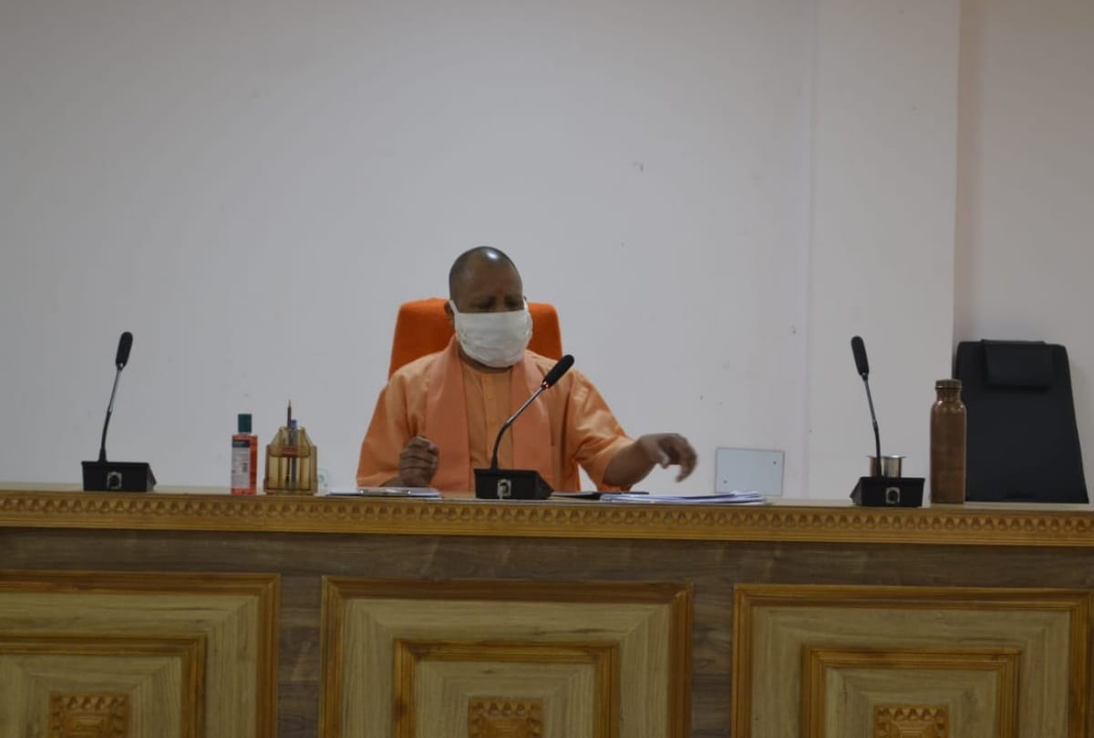 CM yogi inaugurates virtual foundation and laying of 215.77 crore power projects in Gorakhpur