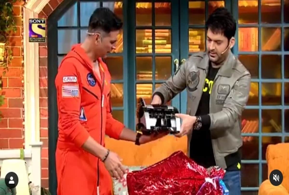 govinda laugh out when bharti singh said 90s actresses was settle with anybody and not so demanding in the kapil sharma show