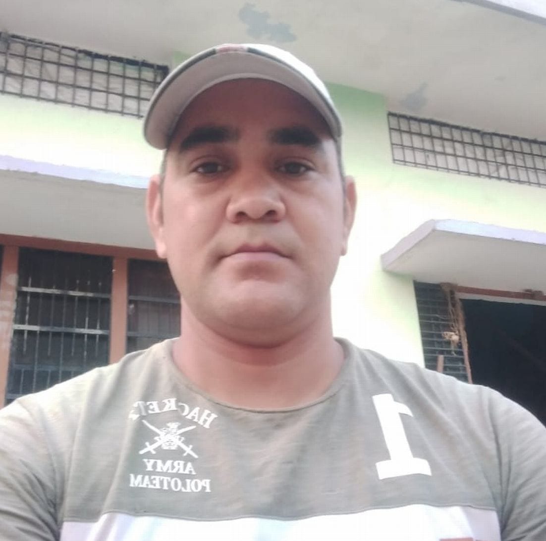 Rakesh changed his bussiness