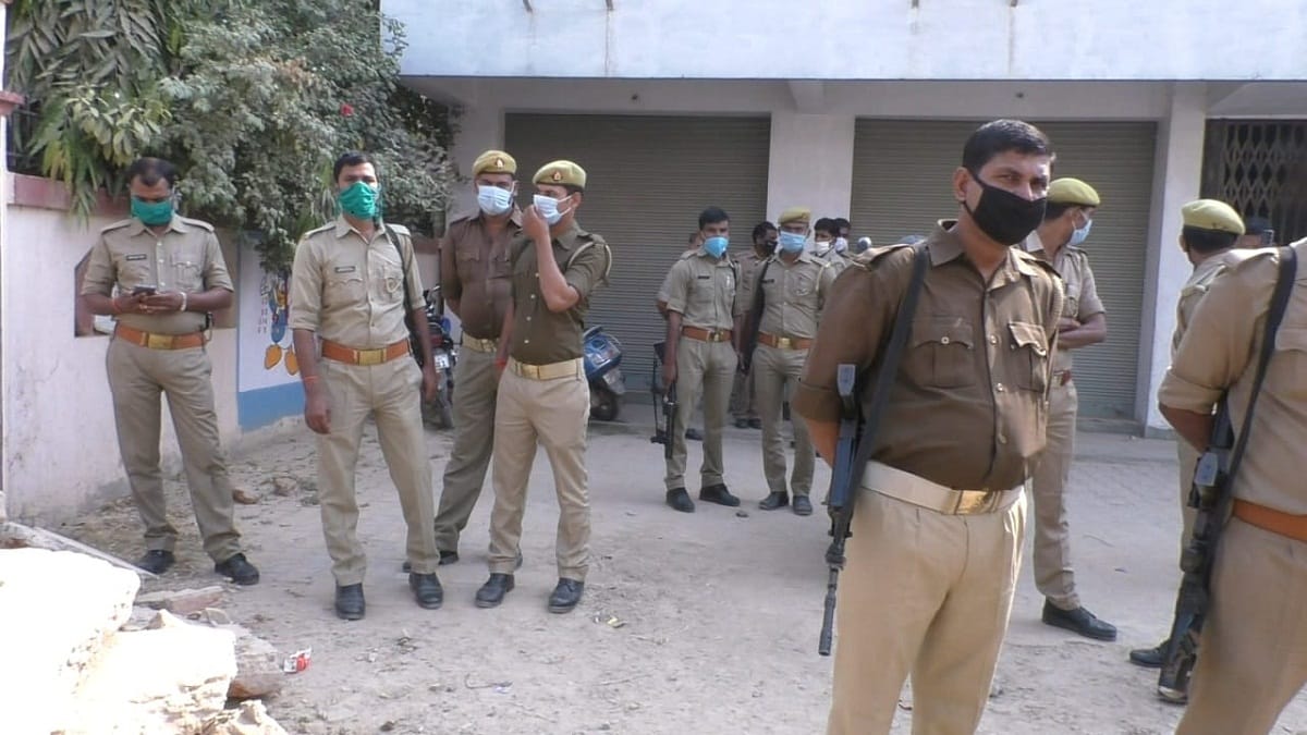 Ghazipur police raids in Shivpur Varanasi matter related to shooting