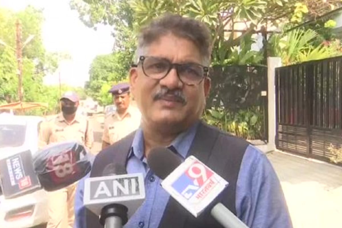 Order for departmental inquiry of suspended IPS: Investigation will be done against Purushottam Sharma in two different cases
