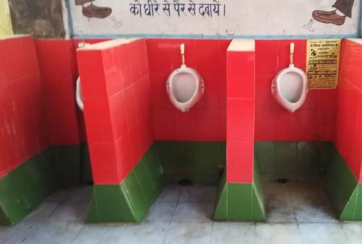 SP party objected to color of party toilets in Gorakhpur railway hospital