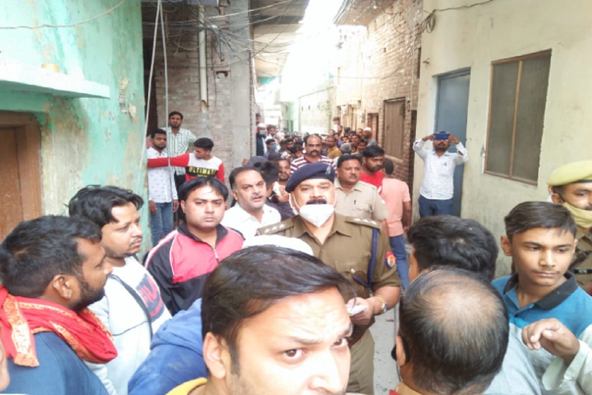 Meerut Gas Cylinder Blast News: Blast in a house in Sardhana of Meerut and the Congress President died and many injured