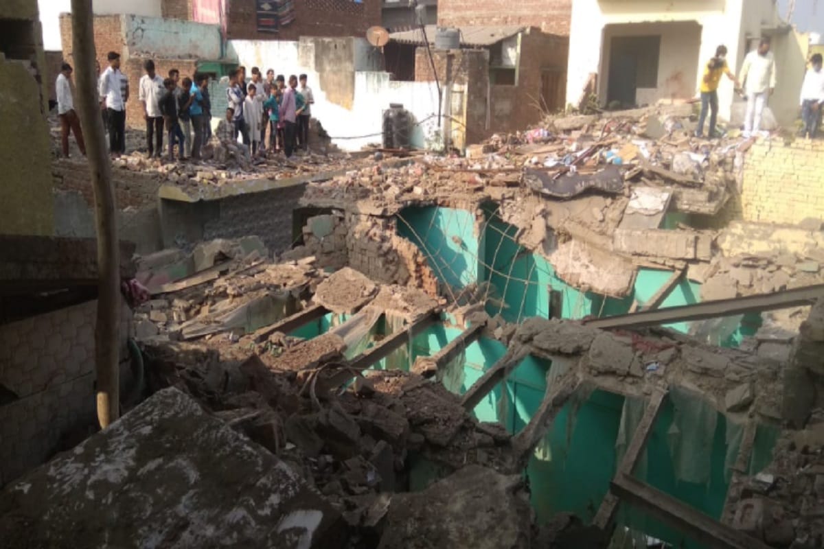 Meerut Gas Cylinder Blast News: gas cylinder blast in a house at sardhna of Meerut and two people has died