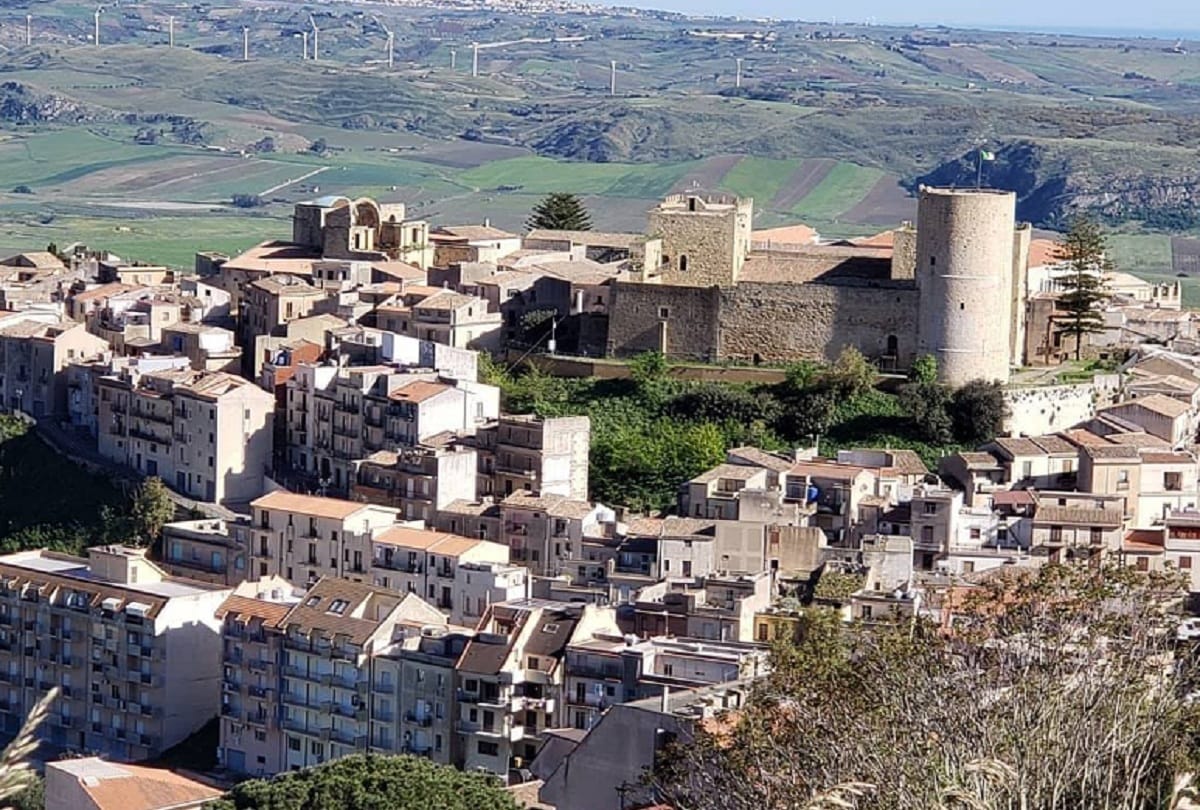 Italian town Salemi auctioning off abandoned homes for only 87 rupees
