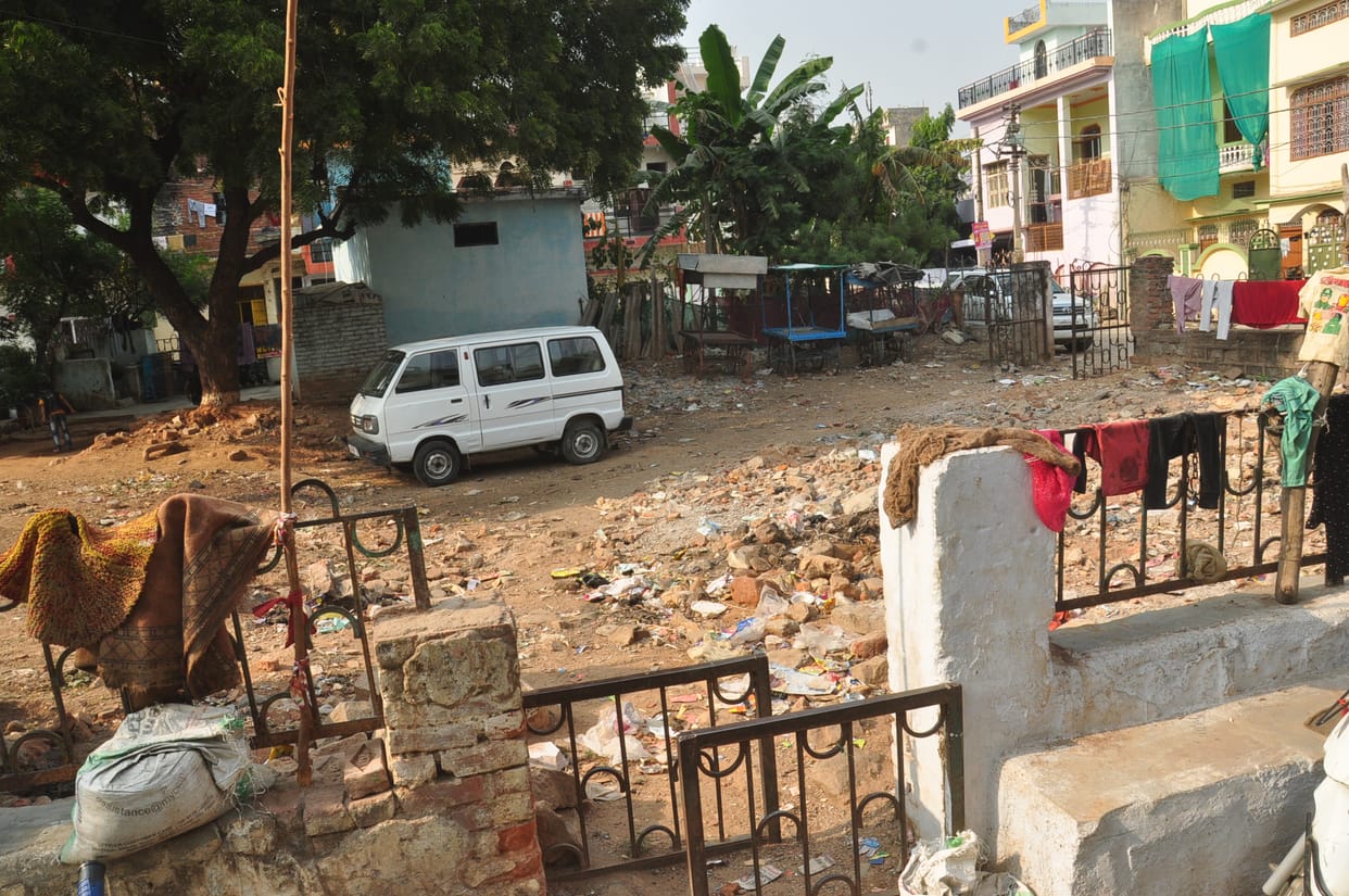 Park kabja police worker again action