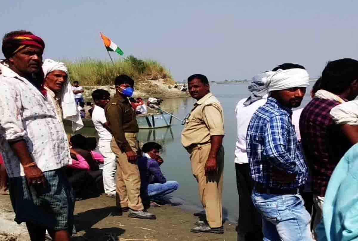Six people drowned after the boat capsized, two brothers missing
