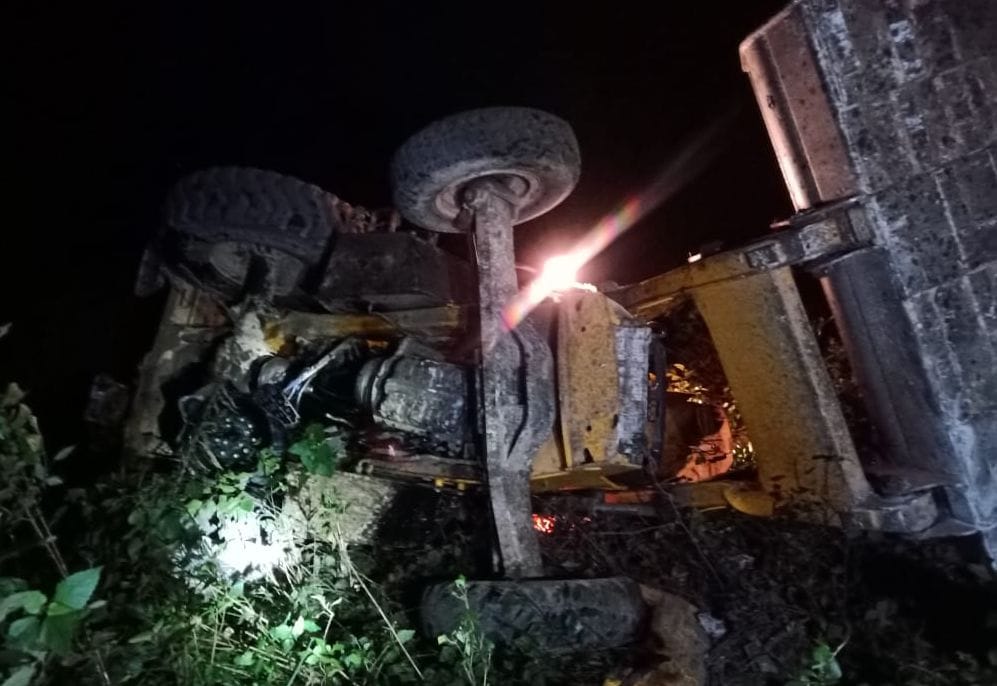 JCB fell into the ditch, two died