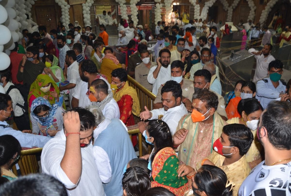 Sharad Purnima 2020 Worship At Banke Bihari Temple Vrindavan