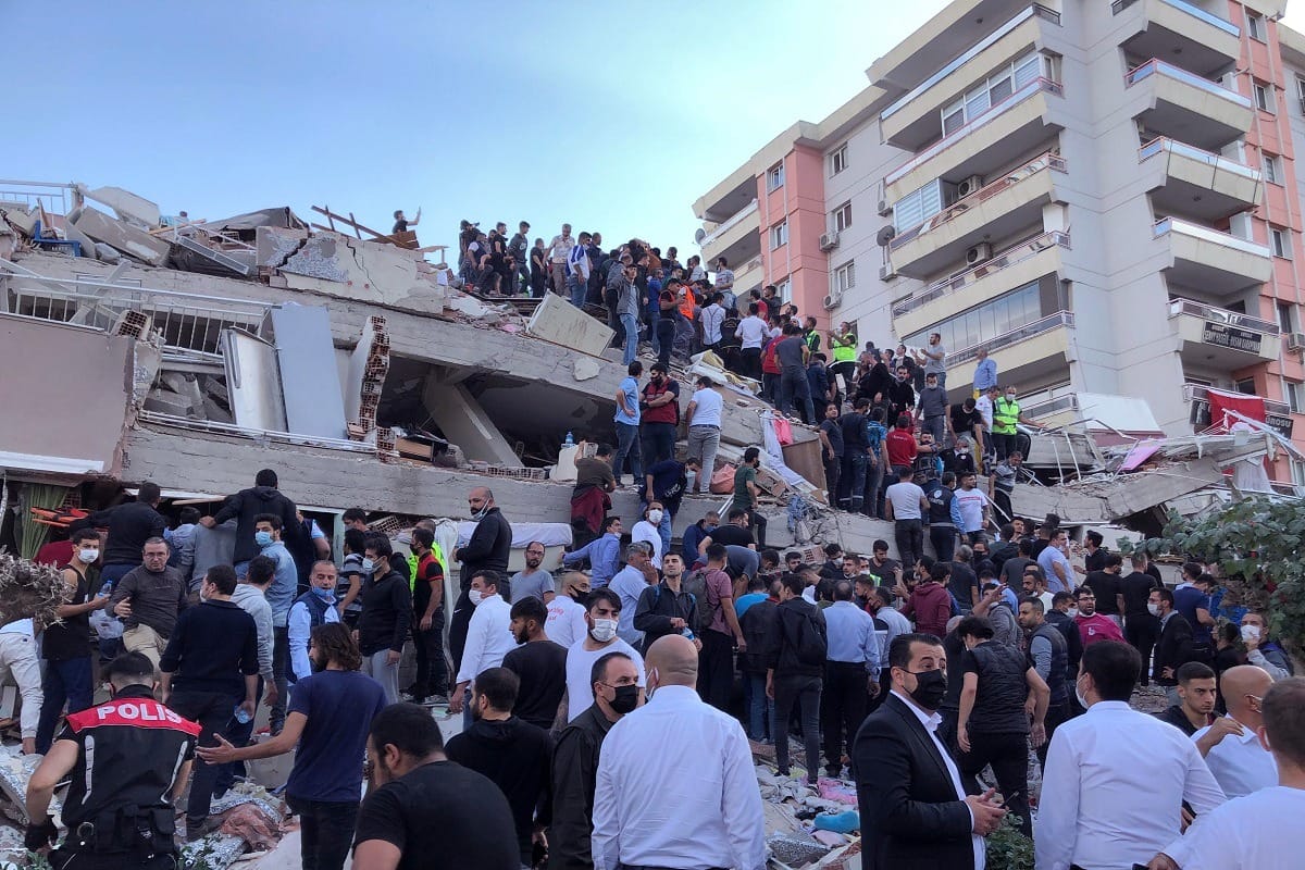 Magnitude-7.0 earthquake in western turkey