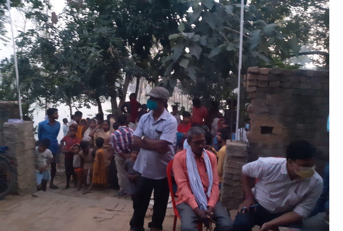 Gorakhpur Crime News: Brother killed sister due to Applied to boyfriend vermilion in gorakhpur