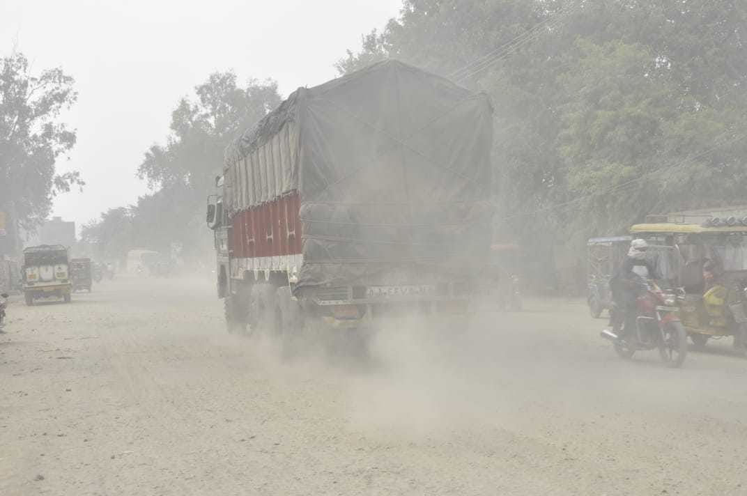 The combination of dust, smoke and mist is blooming