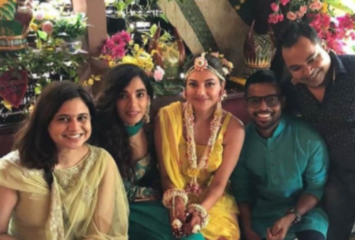 Kajal Aggarwal and Gautam Kitchlu Romantic Photo Goes Viral Before Wedding
