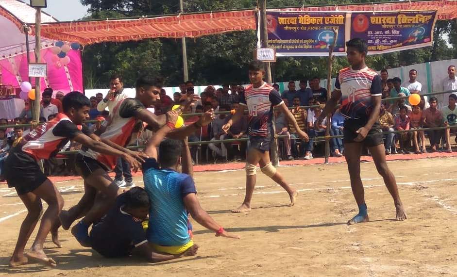In the inaugural match of Kabaddi, Deoria defeated Narhan