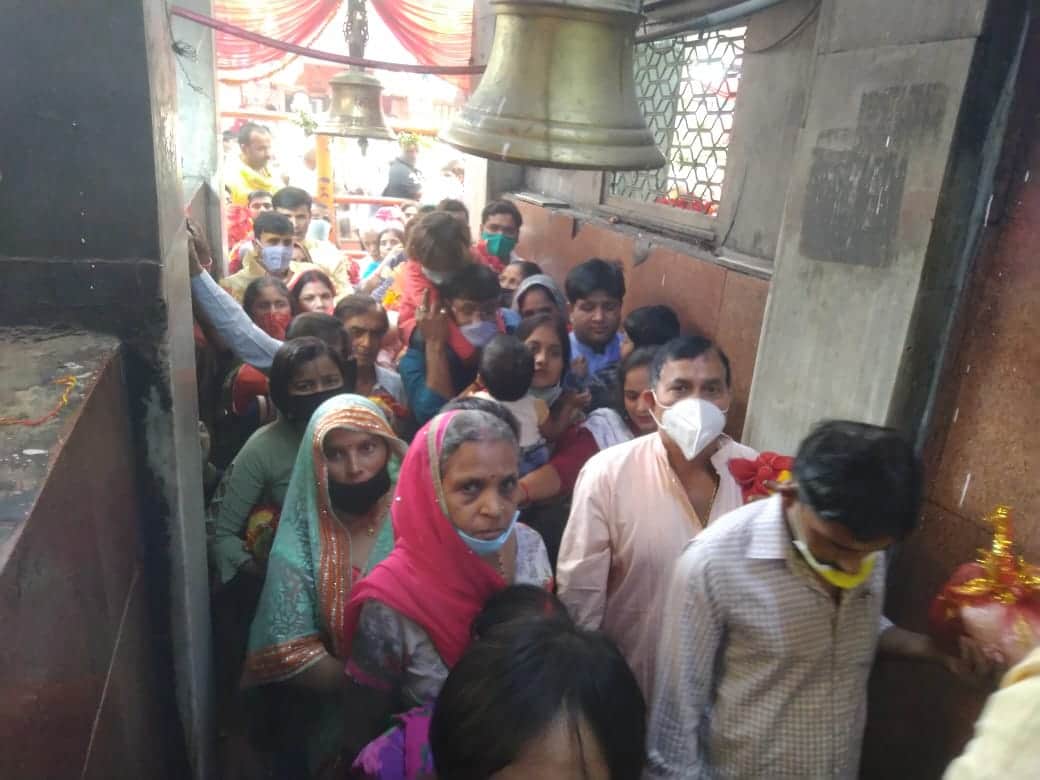 Thousands worshiped Mother Vindhyavasini on Shardiya Purnima