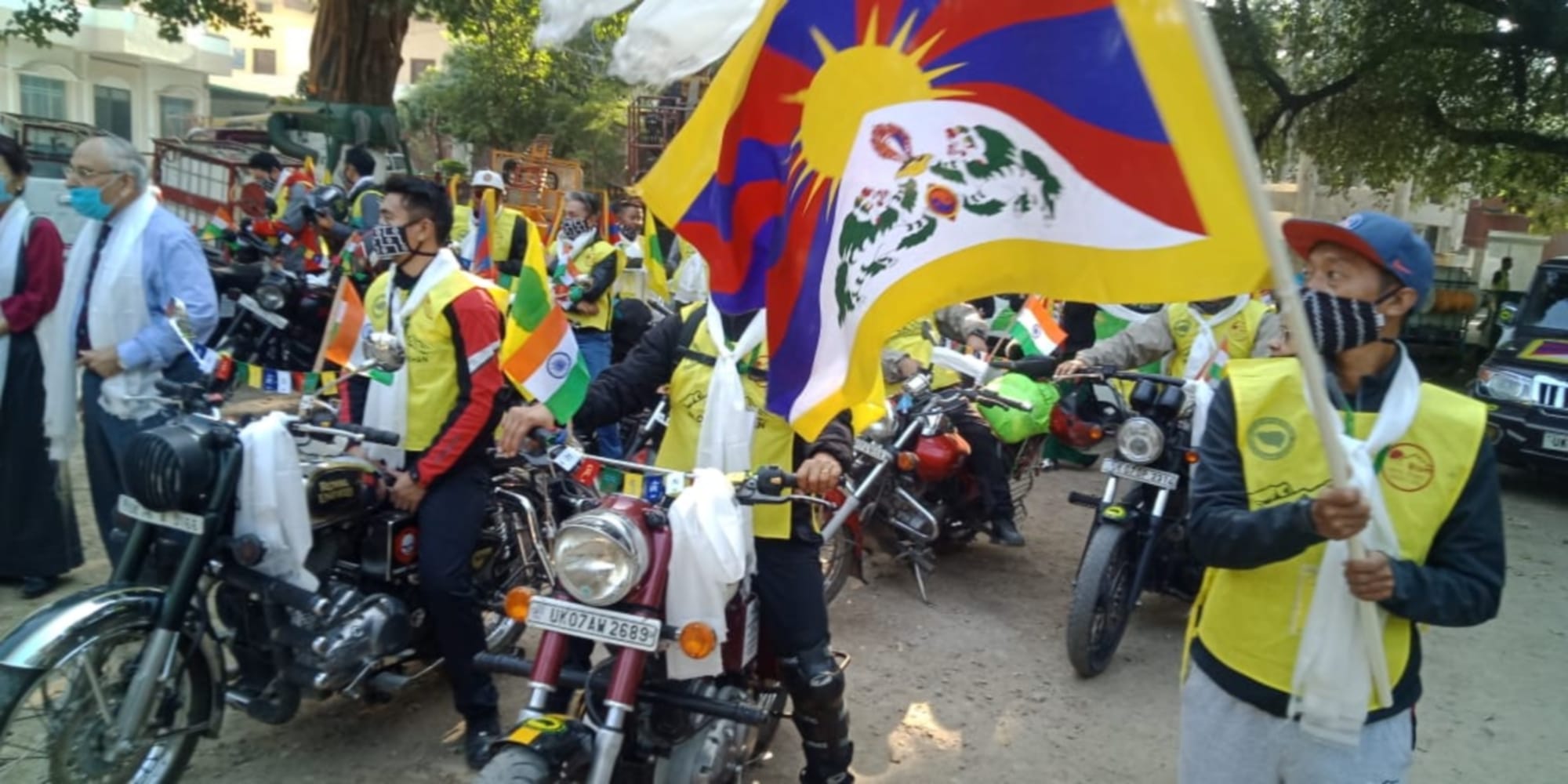 Dehradun: car and bike rally for Nelang Valley as a mark of respect to soldiers