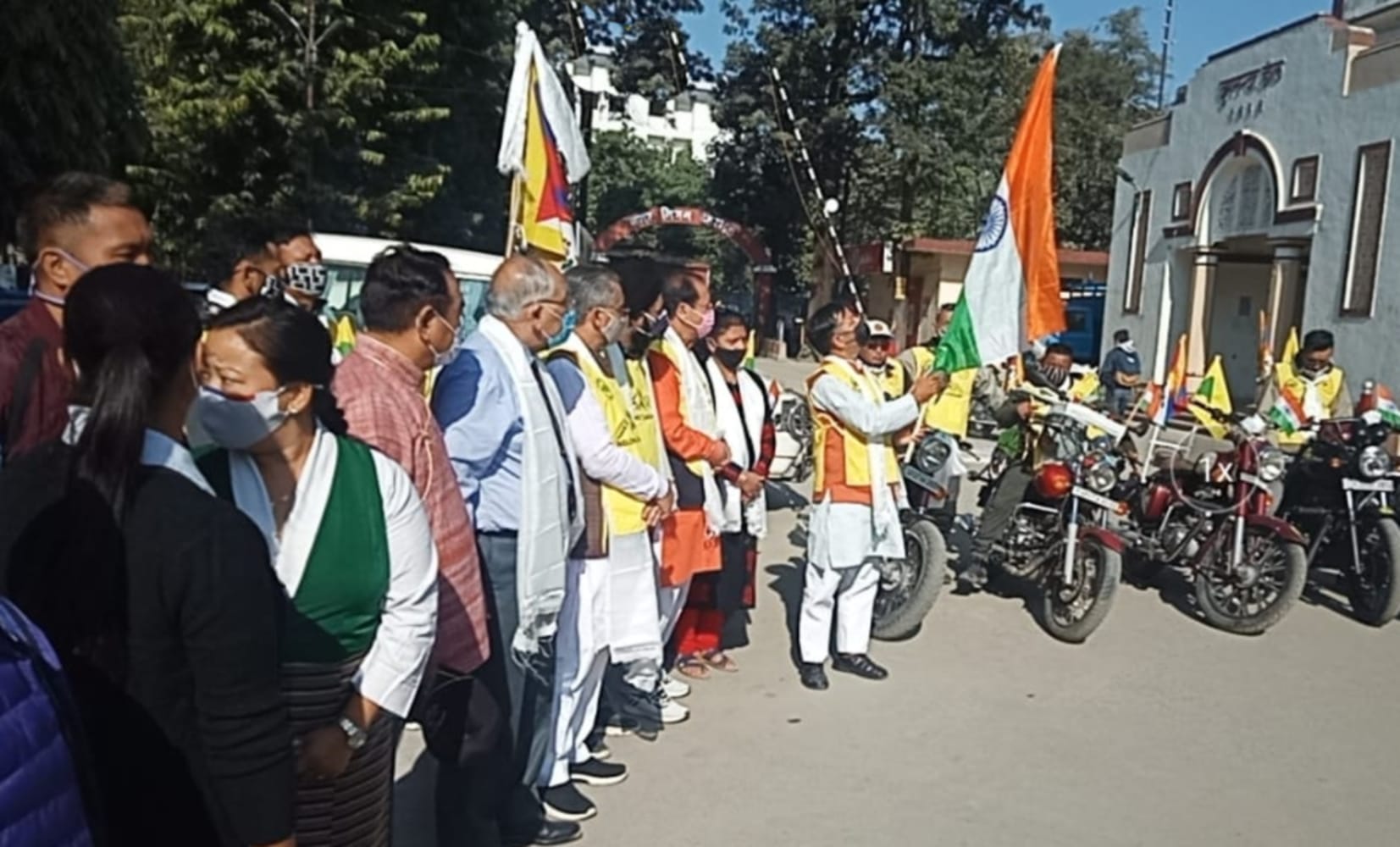 Dehradun: car and bike rally for Nelang Valley as a mark of respect to soldiers