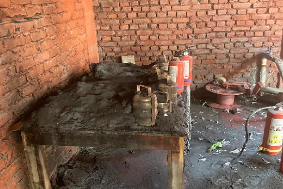 Saharanpur UP Fire News: Fire in a fireworks factory at Saharanpur and peopels injured