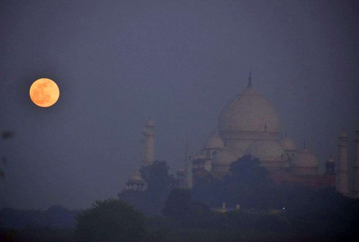 sharad purnima 2020 tourists will not see 'Chamki' On Taj Mahal in moon light