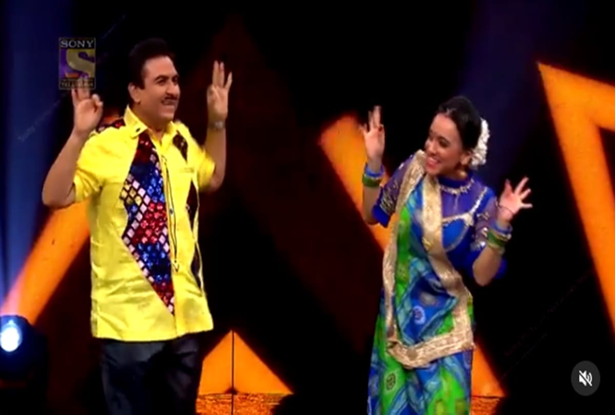 Malaika Arora Dance With Bapuji From Tarak Mehta Ka Ooltah Chashmah Jethalal Close His Eyes When See It
