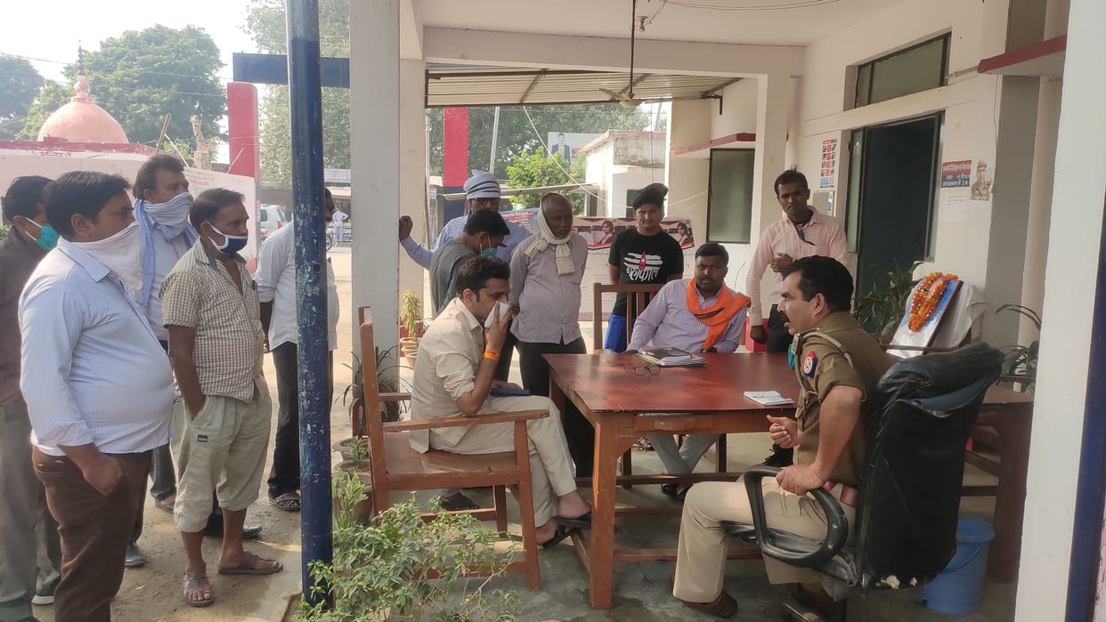 Noises with the police for opening the establishment on the day of detention