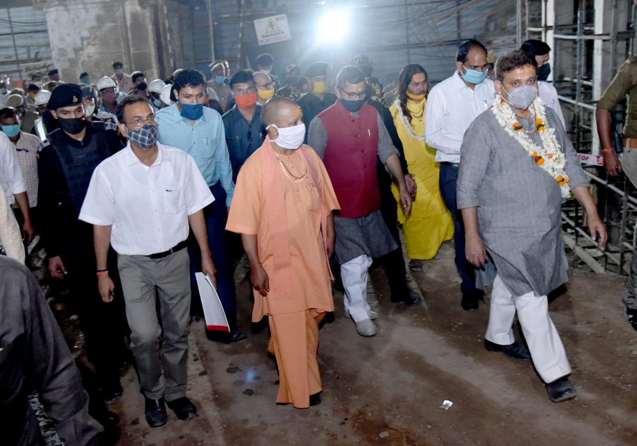 CM Yogi appears strict in review meeting